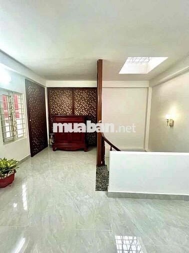 Nhà phố Trường Chinh - Mới, đẹp - Ở ngay - 42m-5m MT - Ban công thoáng