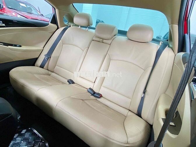Hyundai Sonata 2010 2.0L AT - 44000 km