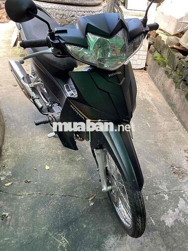 Honda Blade 2024 màu đen chạy được 2000km