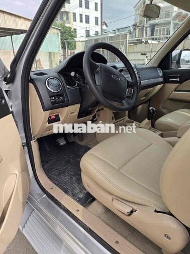 Ford Everest 2012 2.5L 4x2 MT - 162000 km