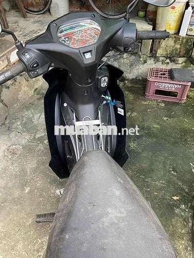 Honda Blade 2024 màu đen chạy được 2000km