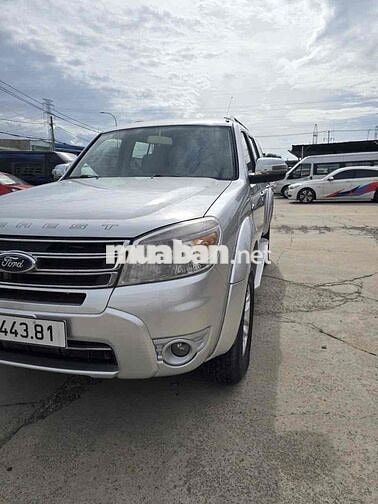 Ford Everest 2012 2.5L 4x2 MT - 162000 km
