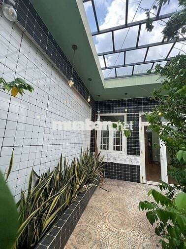 NHÀ DIỆN TÍCH 4*20, TRỆT, 2 LẦU, 4PN, SÁT NGÃ TƯ GA GIÁP GV