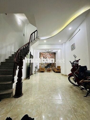 Bán gấp nhà đầu ngõ 205 Xuân Đỉnh, gần Khu Đoàn Ngoại Giao