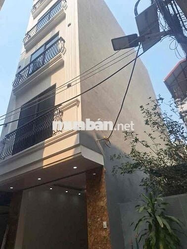 Nhà 6 tầng đẹp mới xây sẵn bàn giao