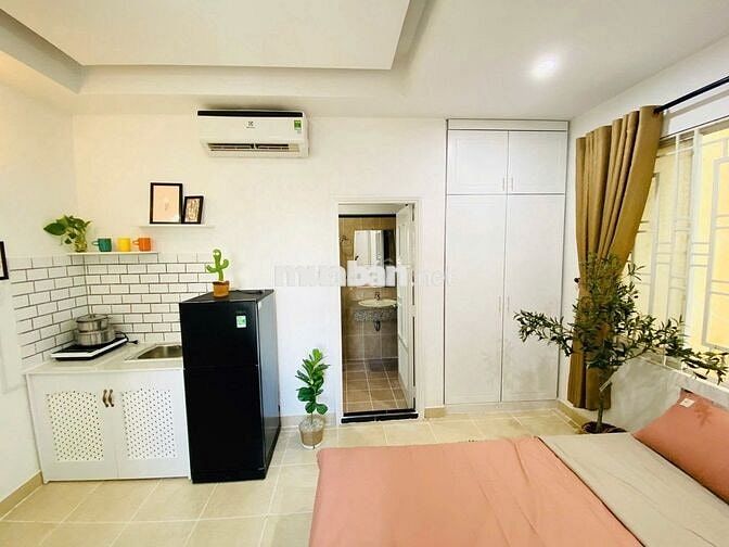 Căn hộ mới ngay quận 1, bancol đón nắng, gần UEH, Đại học Hoa Sen