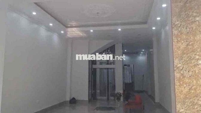 Nhà 6 tầng đẹp mới xây sẵn bàn giao