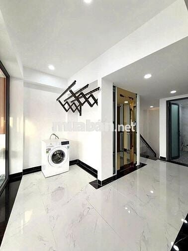 SIÊU PHẨM NHÀ ĐẸP - 541C Huỳnh Văn Bánh  - 8x18 580m sàn CÓ THANG MÁY
