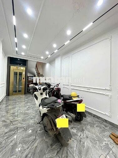 Bán gấp căn nhà đầu ngõ 68 Xuan Đỉnh