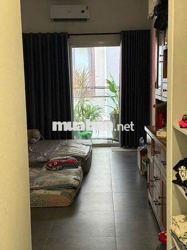 Bán gấp căn nhà đầu Công viên Hoà Bình 5 tầng Bán gấp căn nhà đầu Công viên Hoà Bình 5 tầng