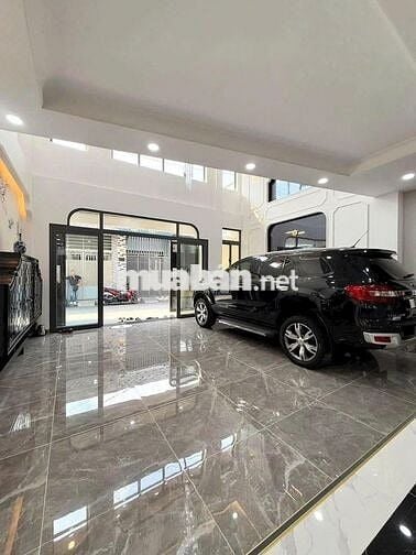 SIÊU PHẨM NHÀ ĐẸP - 541C Huỳnh Văn Bánh  - 8x18 580m sàn CÓ THANG MÁY