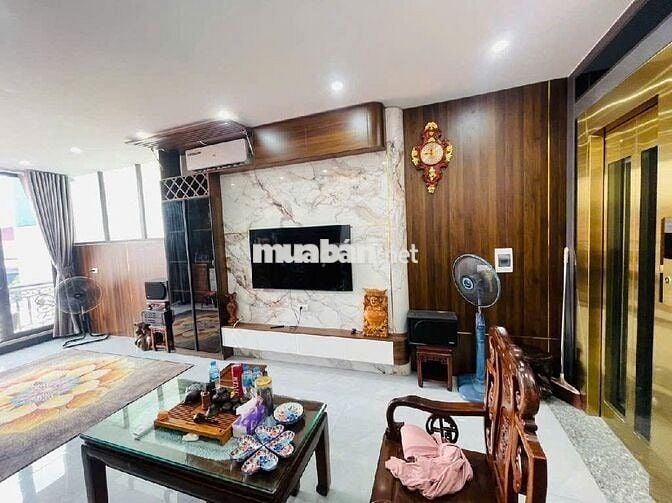 Bán gấp căn nhà đầu ngõ 68 Xuan Đỉnh
