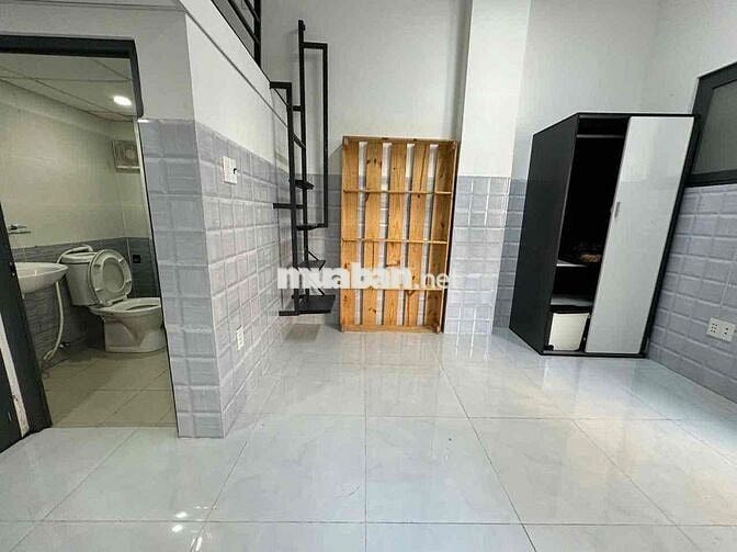 Đi Bộ Sang Hutech 10 Bước, Full Tiện Nghi, Sát Q1 vs Metro ...