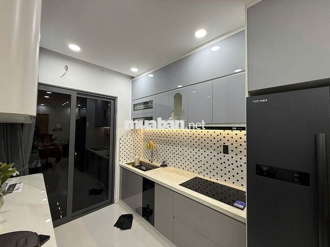 Cần bán căn hộ gần Vincom dĩ an 1ty5 2pn2wc