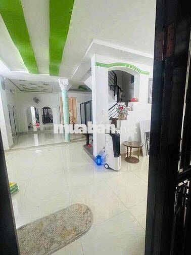 Nhà nở hậu Tô Hiến Thành, Quận 10  (2 lầu, có sân thượng, 4PN, 5WC)