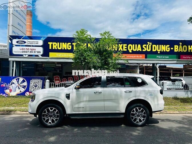 Ford Everest Titanium Plus 2.0L 4x4 AT 2023
