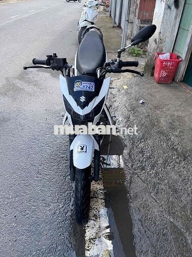 satria Fi 2019 trắng ngọc Trinh biển 65 máy êm ru