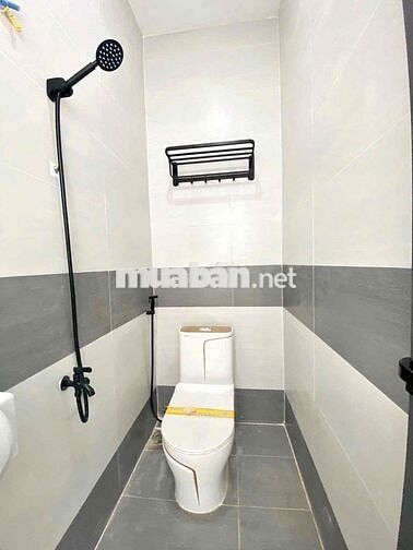 CHO THUÊ NHÀ NGUYÊN CĂN GẦN TRƯỜNG UFM SÁT QUẬN 4
