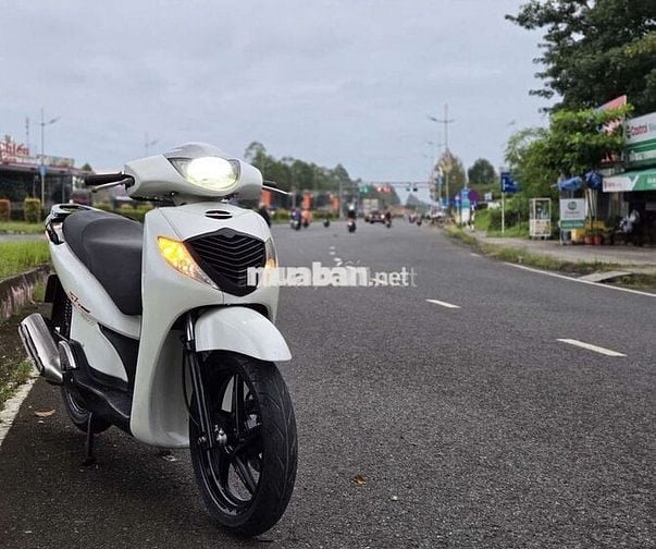 Em muốn bán chiếc Honda 150Fi up Ý