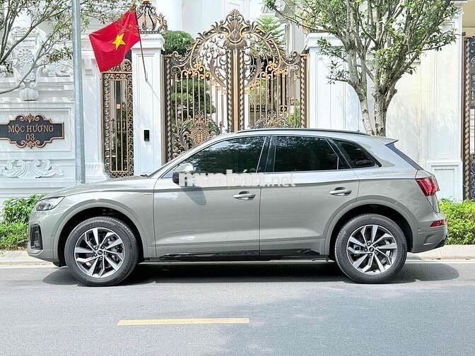 Audi Q5 2024 Sline 45 TFSI Quattro - 6000 miles