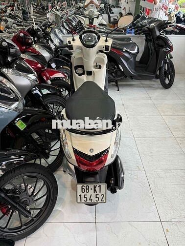 GRANDE 2016. Màu Trắng Ngọc Trai - Biển Số 68