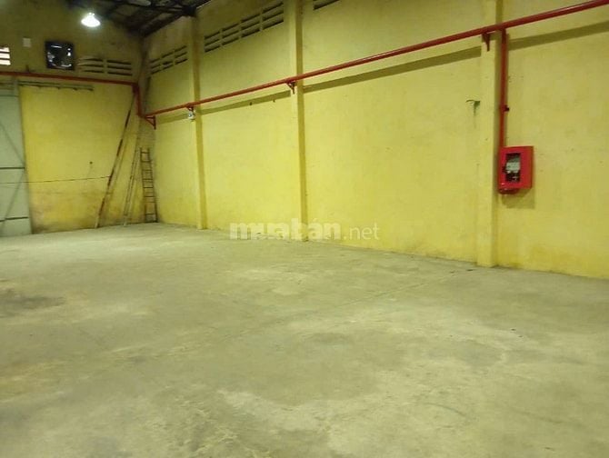 Cho thuê kho mặt tiền: Phạm Thế Hiển, P6, Quận 8_Diện tích: DT: 2.500m