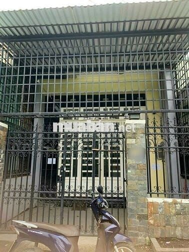 Bà Điểm bán Gấp nhà 100m2 Chỉ 950 Triệu Không tranh chấp SHR Xem ngay!