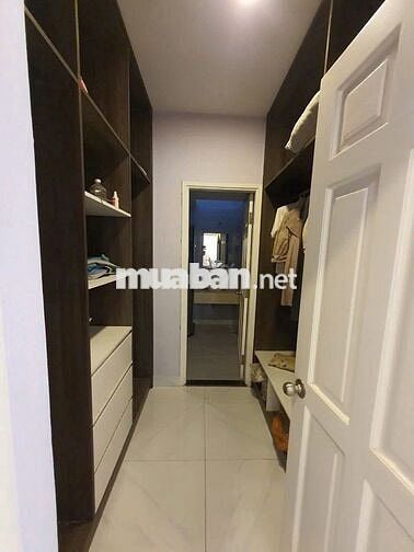 Cho Thuê Nguyên Căn Hẻm 6m Lê Văn Sỹ. 6,5x18m. Trệt 3 Lầu.