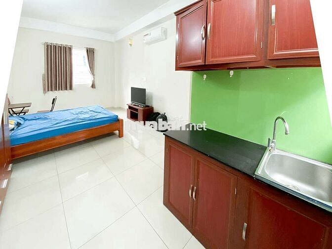 PHÒNG FULL NT, MẶT TIỀN Q4, CÓ THANG MÁY
