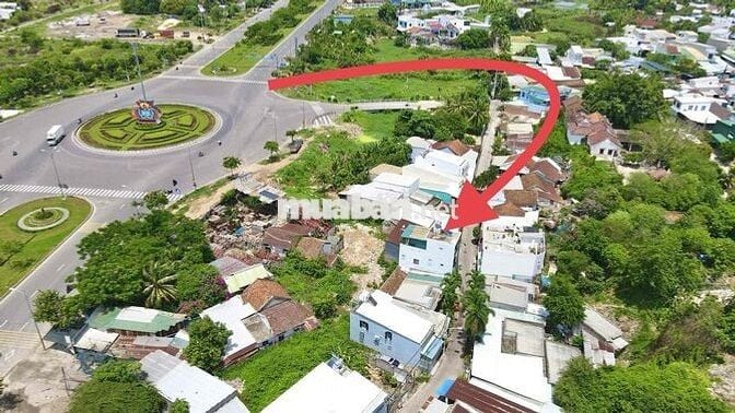 Cần bán mặt Tiền đường Núi Cấm 2 Vĩnh Thái Phường Nam Trang chỉ 4ty3
