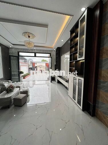 Nhà phố 1 trệt – 1 lầu - Gần chợ Bình Chánh - Sổ hồng riêng