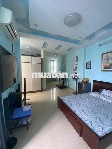 CẦN BÁN NHÀ NGAY CỔNG TRƯỜNG ĐẠI HỌC CÔNG THƯƠNG (SỐ 110 lê trọng tấn)