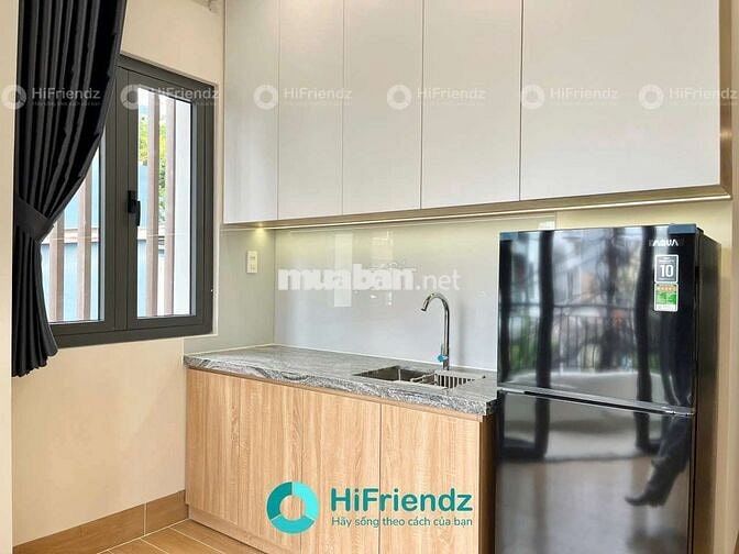 Cho thuê căn hộ bancol mới xây 35m2 ngay cầu Nguyễn Văn Cừ đường Oto