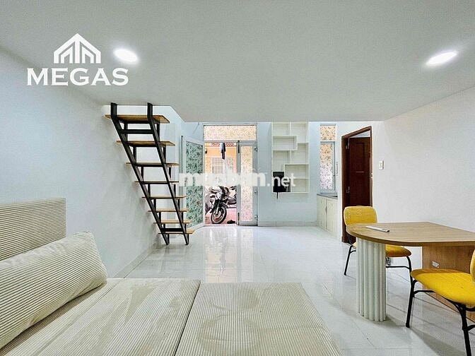 Duplex mới 100% Ngay Ung Văn Khiêm, Hutech, Q1, Metro