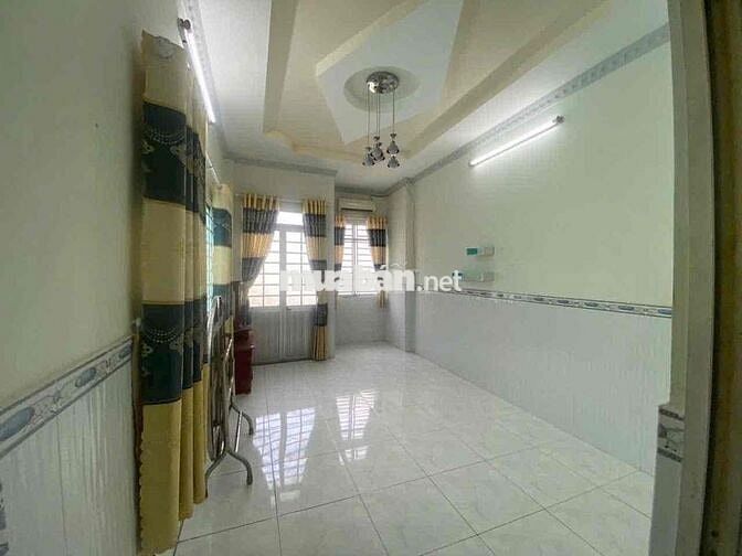 cho thuê nha nguyên căn 1t1l 2 p ngủ có sẵn may lạnh dt 100m2