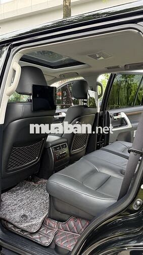 Land Cruiser 4,6 sản xuất 2020, 1 chủ, tên công ty