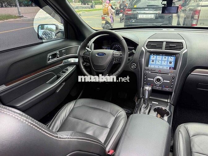 Ford Explorer 2018 2.3L Ecoboost - 95000 km