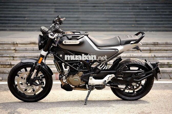 Husqvanar Svarpilen 200, ĐK T9 2024