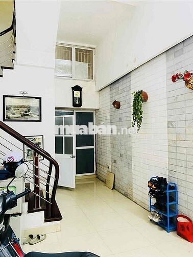 Bán nhà hẻm Nguyễn Văn Cừ, gần cầu Chương Dương. Bán đất tặng nhà