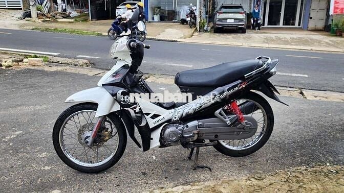 Yamaha Sirius 2013 máy ngon xe đẹp.