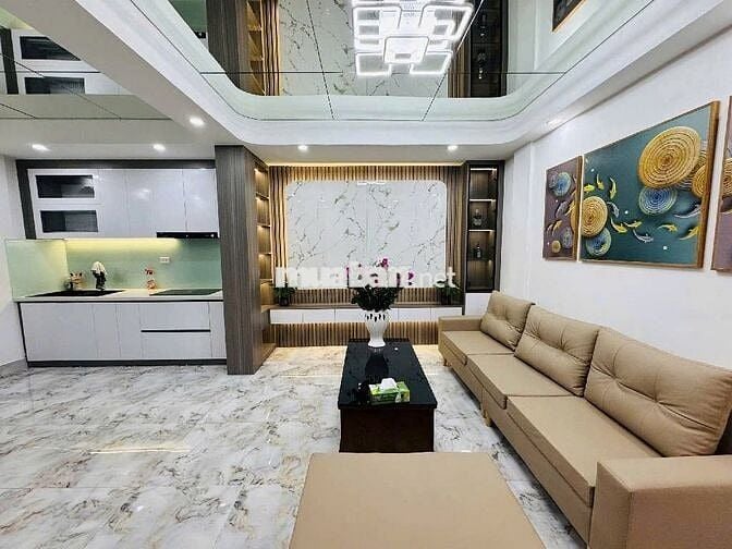 BÁN NHÀ 5 TẦNG CỰ KHỐI – Ô TÔ ĐỖ CỔNG – 35m² – 4,6 TỶ