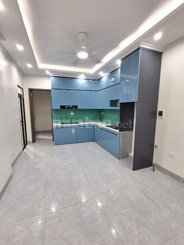 Tôi chính chủ,bán nhà 6 tầng,có thang máy.Ngõ 181,Trần Phú,Văn Quán,HĐ