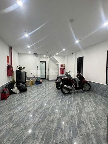 Bán gấp nhà phố Kim Hoa, nhà đẹp hiện đại, có thang máy