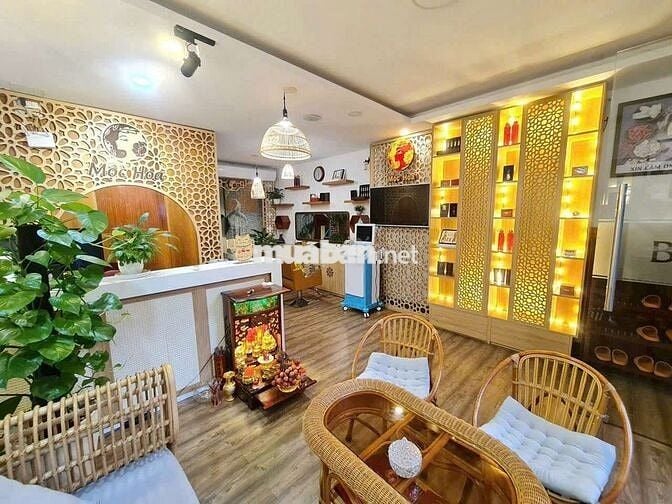 Nhà 5 tầng có thang máy đường Trần Bình Trọng Nha Trang