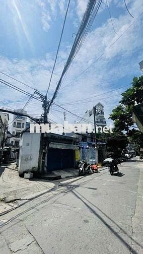 BÁN GẤP CĂN NHÀ LÔ GÓC,MẶT TIỀN KINH DOANH,DT 70m2. TẠI P10,TÂN BÌNH