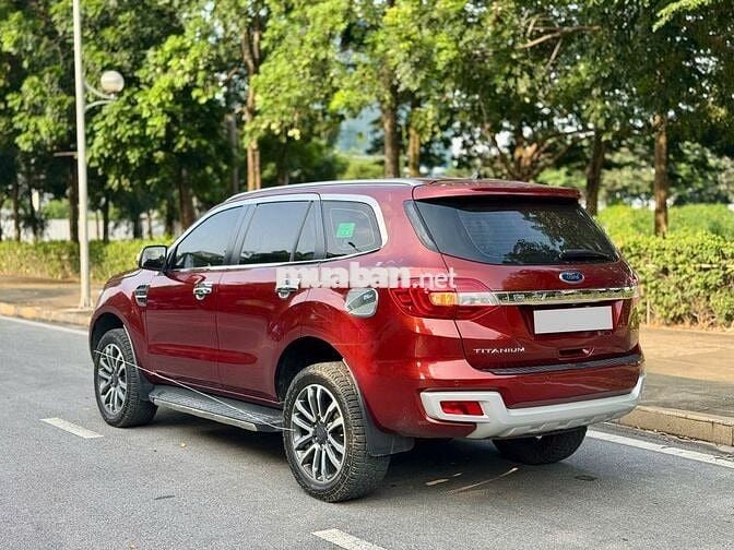 Ford Everest 2020 Titanium 2.0L 4x2 AT - 80000 km