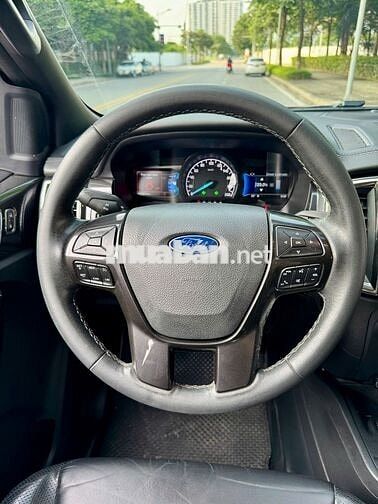 Ford Everest 2020 Titanium 2.0L 4x2 AT - 80000 km