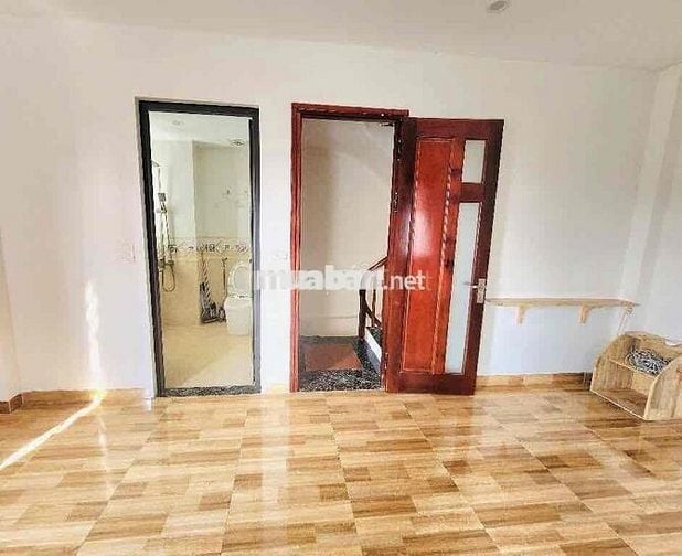 THẠCH BÀN – LÔ GÓC 33M² – 4 TẦNG – GẦN CHỢ ĐỒNG DINH – GIÁ 5 T Ỷ