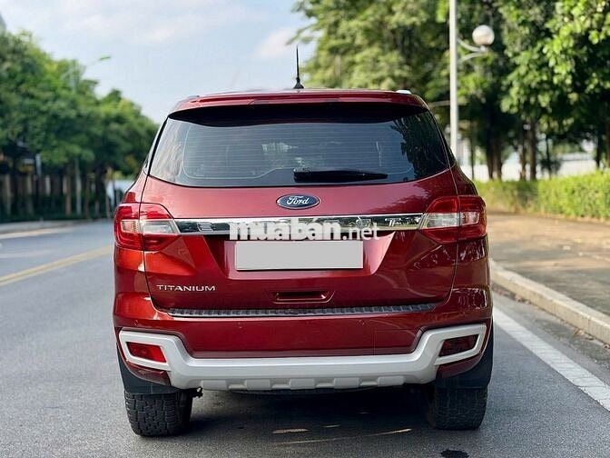 Ford Everest 2020 Titanium 2.0L 4x2 AT - 80000 km