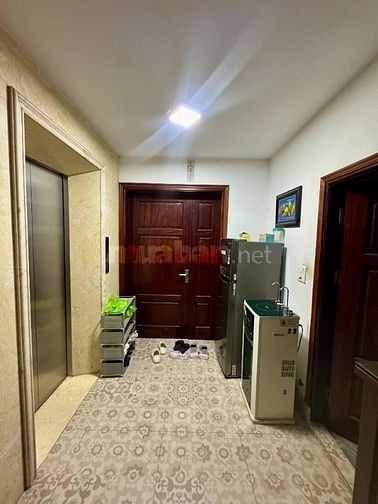 Cho thuê văn phòng 550m2 số 2F ngõ 264 Hoàng Văn Thái, Hà Nội
